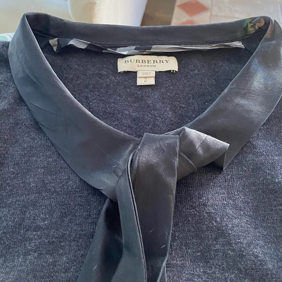 Burberry Sweater - Picture 5 of 5